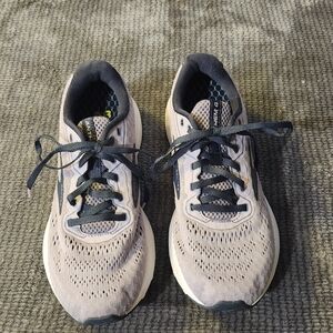 Brooks Anthem 4 Purple Iris Women’s Size 7.5B EUC Running Shoes Sneakers